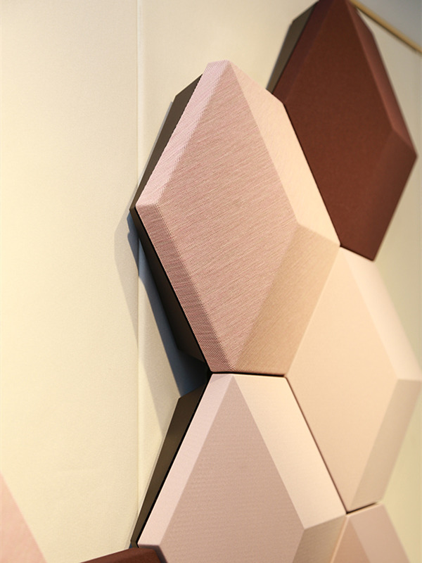 BeoLab 50 & BeoSound Shape BeoLab 50 & BeoSound Shape